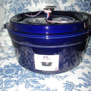 Staub 5.5 Dutch Oven Sapphire Blue Color NWT Free Shipping !